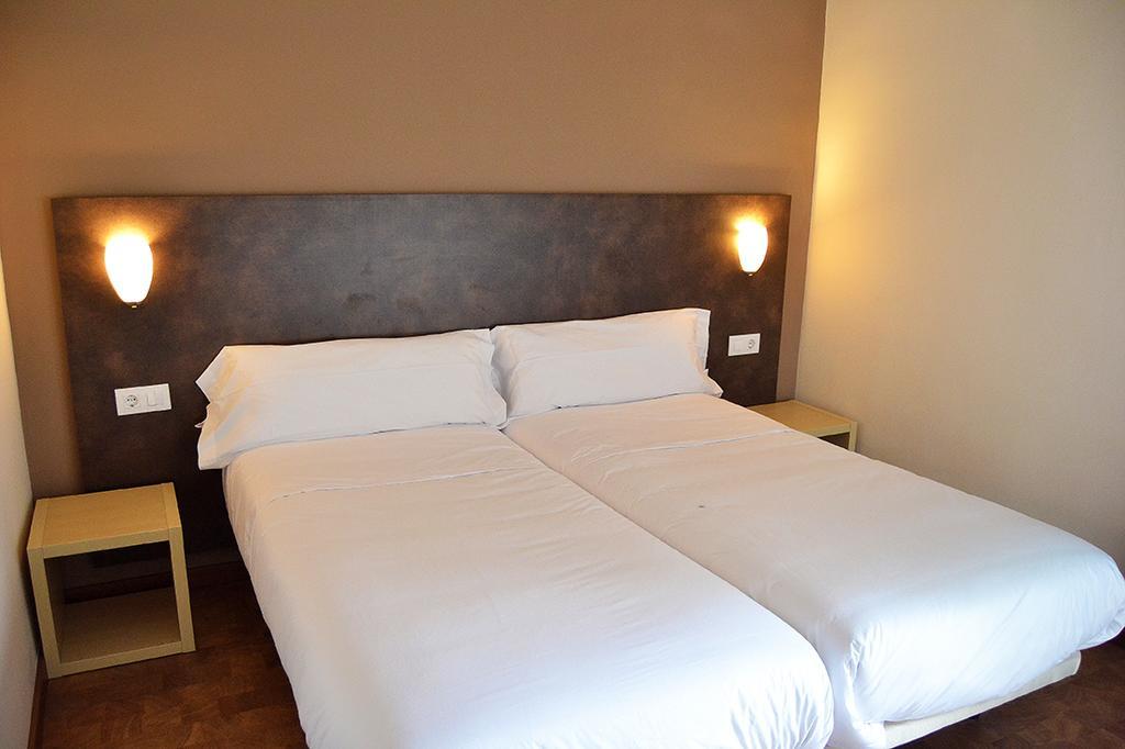 Hostal Restaurante Los Mellizos Guarromán Екстериор снимка